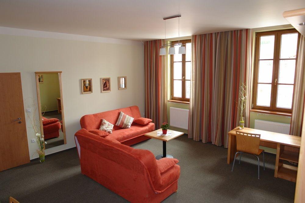 Hotel Galant מיקולוב מראה חיצוני תמונה